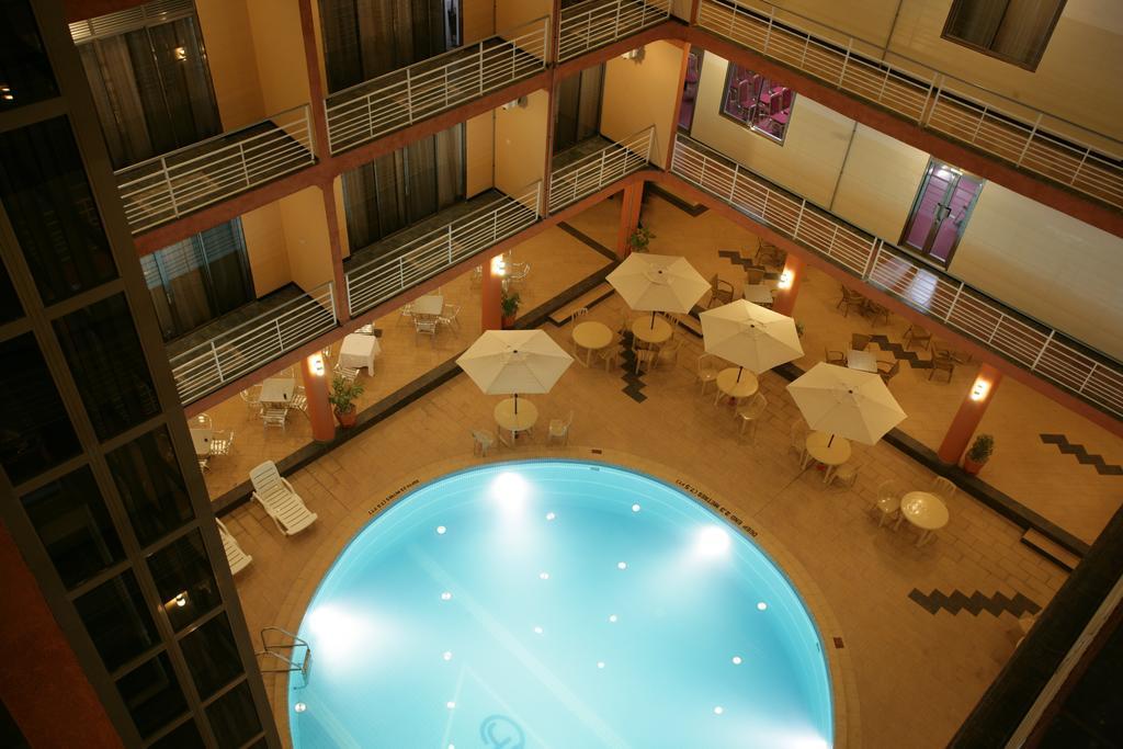 Hotel Triangle Kampala Luaran gambar